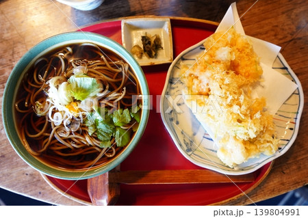 ざるそば、ざる蕎麦、蕎麦と蕎麦を添えた蕎麦 ざるそば、ざる蕎麦、蕎麦と蕎麦を添えた蕎麦 139804991