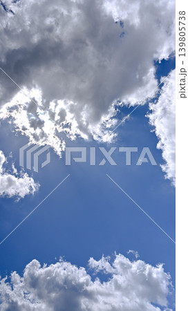 空素材(縦構図) 空素材(縦構図) 139805738