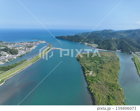 高知県四万十市 四万十川河口の風景 高知県四万十市 四万十川河口の風景 139806071
