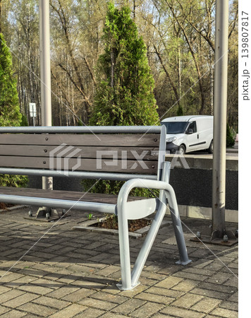 Outdoor Park Bench with Modern Design 139807817