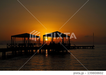 Seaside town of Turgutreis and spectacular sunsets 139808602
