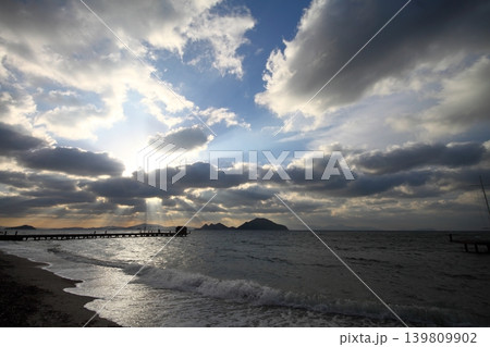 Seaside town of Turgutreis and spectacular sunsets 139809902