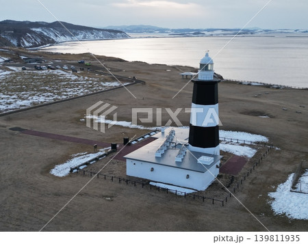 北海道網走市の能取岬の灯台の空撮 北海道網走市の能取岬の灯台の空撮 139811935