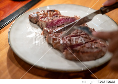 Medium rare wagyu sirloin meat served on plate 139813088