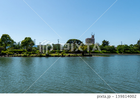 天王川公園の静かな池の景観 尾張津島 天王川公園の静かな池の景観 尾張津島 139814002