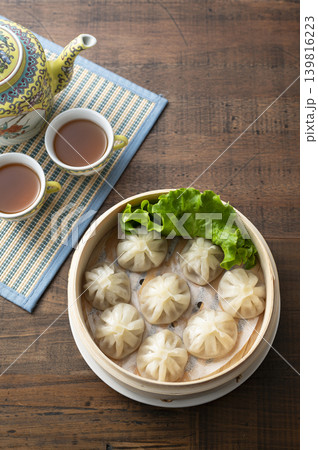 小籠包で飲茶 139816223