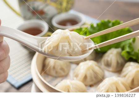 小籠包で飲茶 小籠包で飲茶 139816227