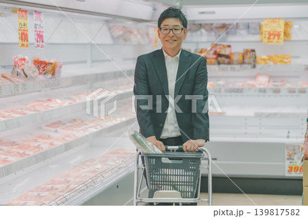 supermarket supermarket 139817582