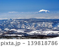冬の八甲田山から岩木山と白神山地 139818786