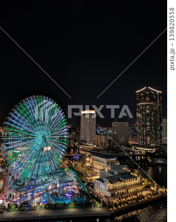 横浜みなとみらいの夜景と観覧車 139820558