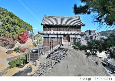 キリシタン大名として有名な大友宗麟の居城 大分県「臼杵城」の城門と石垣の様子 キリシタン大名として有名な大友宗麟の居城 大分県「臼杵城」の城門と石垣の様子 139820834