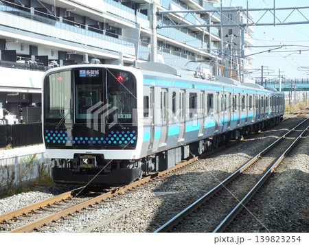 仙石線用のE131系800番代(小鶴新田駅にて撮影) 仙石線用のE131系800番代(小鶴新田駅にて撮影) 139823254