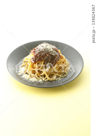 粉チーズがかかったスパゲッティミートソース 粉チーズがかかったスパゲッティミートソース 139824367