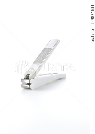爪切りを白背景で単品撮影 139824631