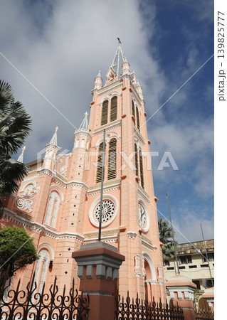 タンディン教会 ベトナム ホーチミン タンディン教会 ベトナム ホーチミン 139825777
