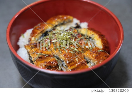 スタミナ抜群うな丼 139828209