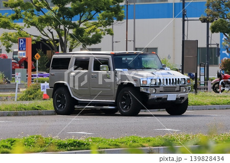 アメリカ製の大型SUV車両 アメリカ製の大型SUV車両 139828434