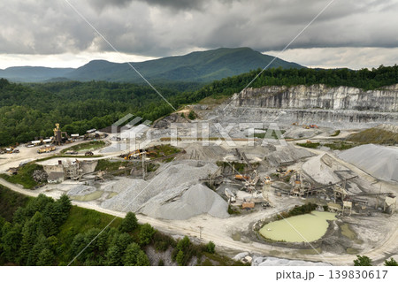 Open-pit mine of gravel materials for construction industry in Appalachian mountains in North Carolina, USA Open-pit mine of gravel materials for construction industry in Appalachian mountains in North Carolina, USA 139830617