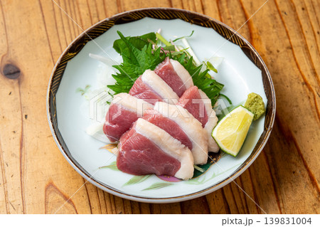 河内鴨刺身 新鮮な鴨肉を味わう創作和食料理 河内鴨刺身 新鮮な鴨肉を味わう創作和食料理 139831004