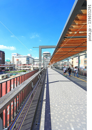 愛知県豊田市、名鉄豊田市駅に停車する電車の風景 愛知県豊田市、名鉄豊田市駅に停車する電車の風景 139831291