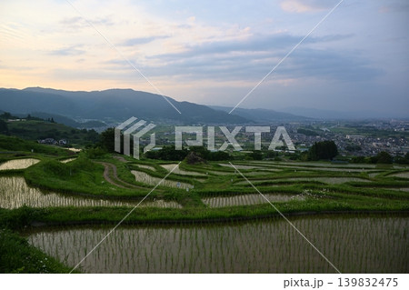 夕暮れの姨捨の棚田 長野 夕暮れの姨捨の棚田 長野 139832475