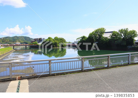 臼杵川と臼杵市街（万里橋より） 139835853
