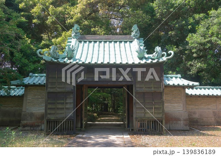 源敬公廟前の竜の門 源敬公廟前の竜の門 139836189