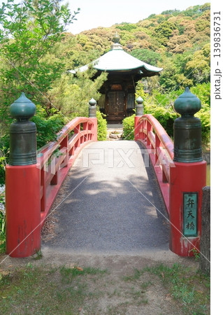 定光寺公園正伝池の弁天橋 定光寺公園正伝池の弁天橋 139836731