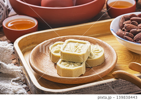 Bean paste cake Bean paste cake 139838443