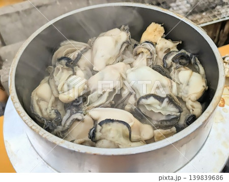 アウトドアで作る牡蠣 アウトドアで作る牡蠣 139839686