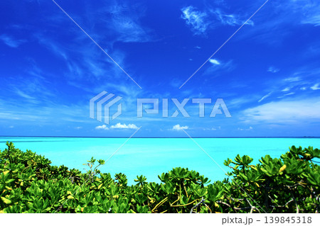 夏の沖縄 美しい海 夏の沖縄 美しい海 139845318