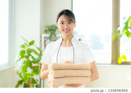 エステティシャンの女性 エステティシャンの女性 139846968