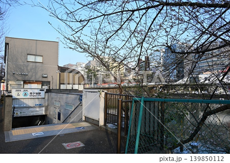 春の市ヶ谷駅 東京 春の市ヶ谷駅 東京 139850112