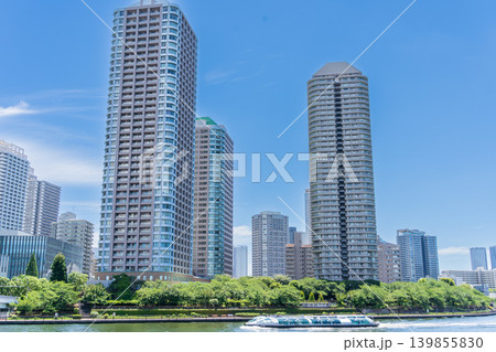 「東京都」隅田川を走る水上バス・ホタルナ　中央区 139855830