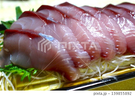 ハマチ 刺身 ハマチ 刺身 139855892