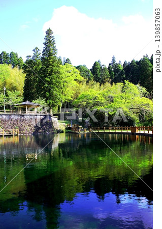 鹿児島県「日本名水百選」丸池湧水 鹿児島県「日本名水百選」丸池湧水 139857063