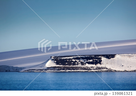 Arctic Islands Glaciers, snowfields and rock outcrops Arctic Islands Glaciers, snowfields and rock outcrops 139861321