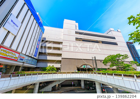 東京　品川区　JR大井町駅前の都市風景 139862204