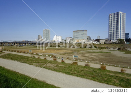 多摩川河川敷二子新地からの眺望 多摩川河川敷二子新地からの眺望 139863815