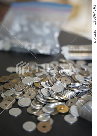 日本の硬貨　小銭　整理 139864363