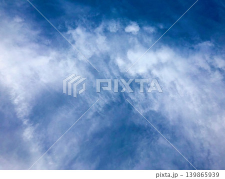 蒼天に流れる雲 139865939