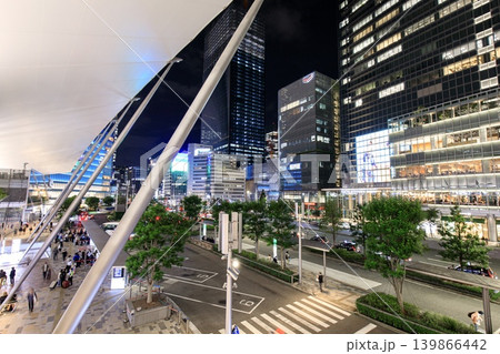 東京都、東京駅八重洲口の夜景 東京都、東京駅八重洲口の夜景 139866442