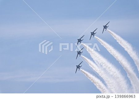 青空と松島基地のブルーインパルス 宮城県東松島市 青空と松島基地のブルーインパルス 宮城県東松島市 139866963