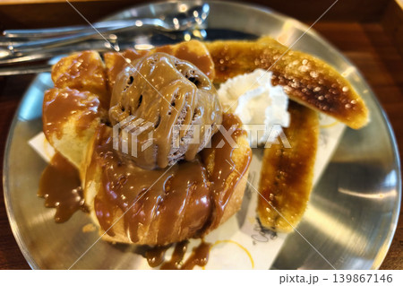 caramel honey toast with chocolate ice cream and banana caramel honey toast with chocolate ice cream and banana 139867146