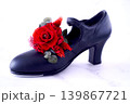 赤薔薇とヒールタップシューズ 139867721