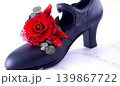 赤薔薇とヒールタップシューズ 139867722