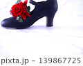 赤薔薇とヒールタップシューズ 139867725