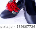 赤薔薇とヒールタップシューズ 139867726