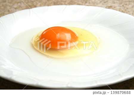 生たまご 生たまご 139870688
