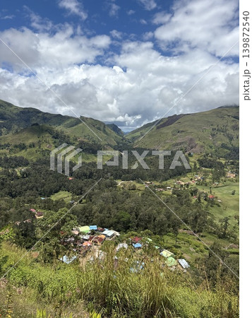 東ティモール 山道 景色 東ティモール 山道 景色 139872540